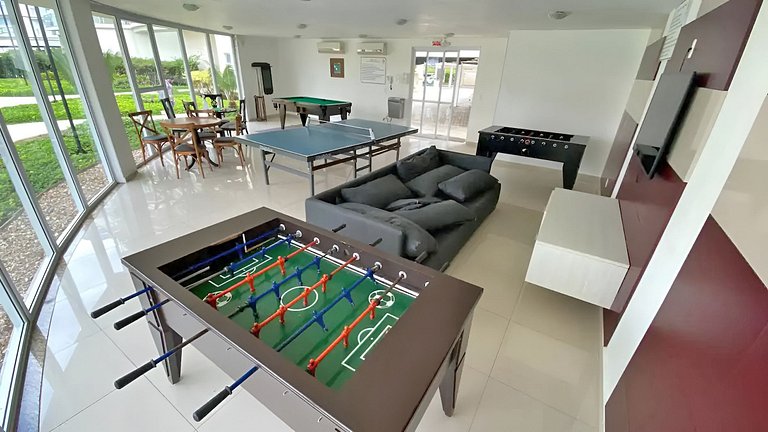 Apartamento com vista mar, churrasqueira e piscina