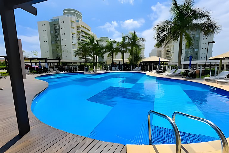 Praia, piscina com bar molhado, Beto carrero