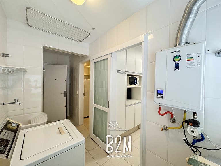 Amplo apartamento no coração da Cidade, quadra mar