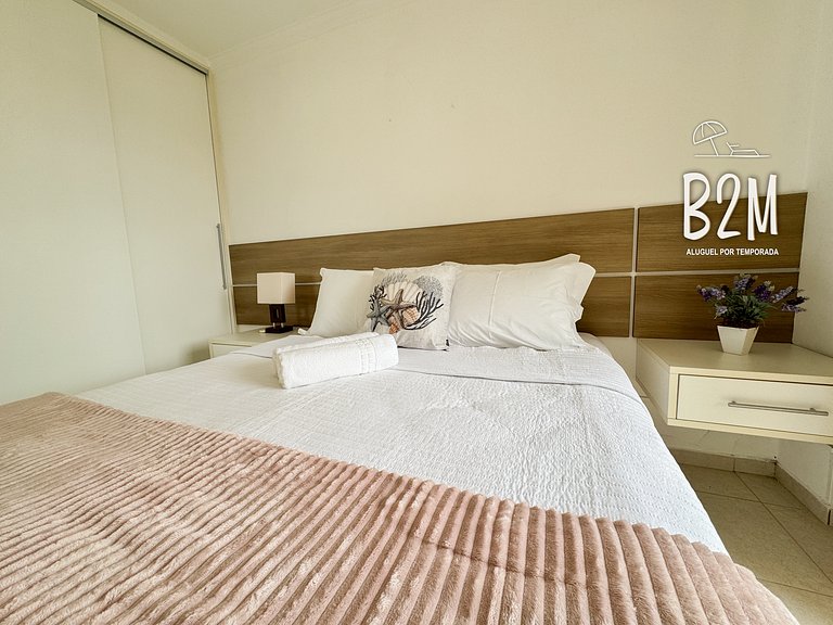 Amplo apartamento no coração da Cidade, quadra mar