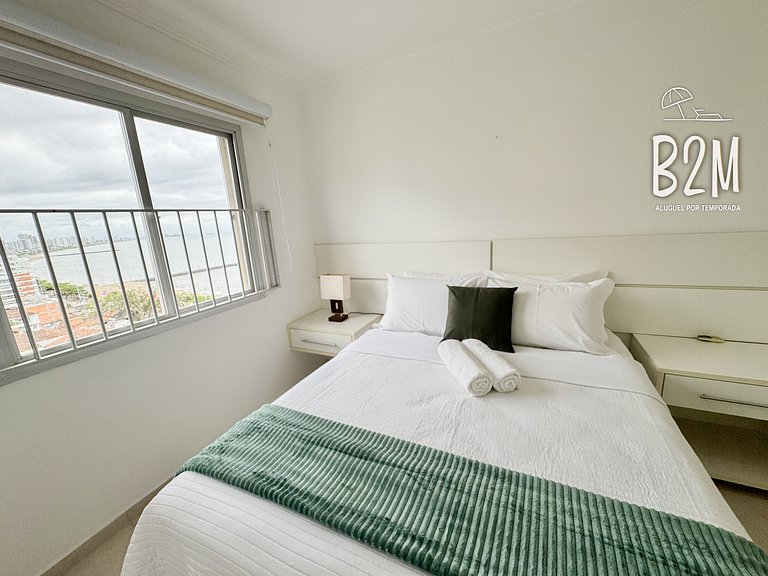Amplo apartamento no coração da Cidade, quadra mar