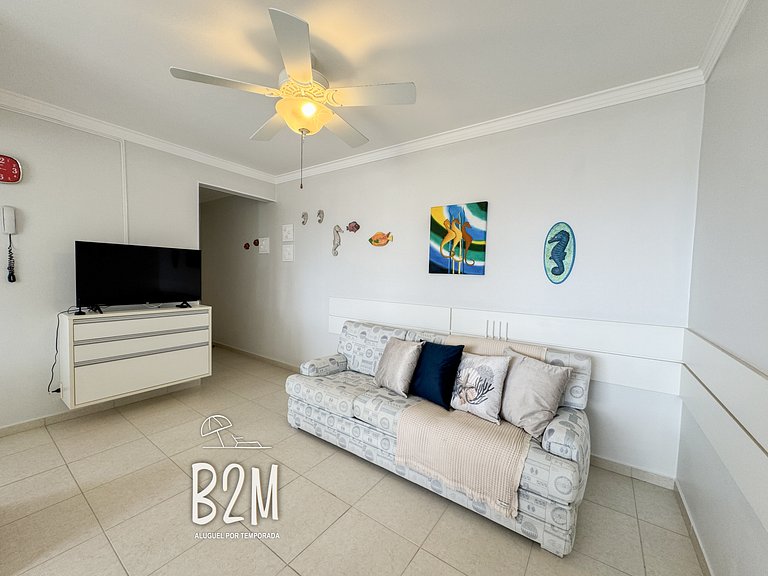 Amplo apartamento no coração da Cidade, quadra mar