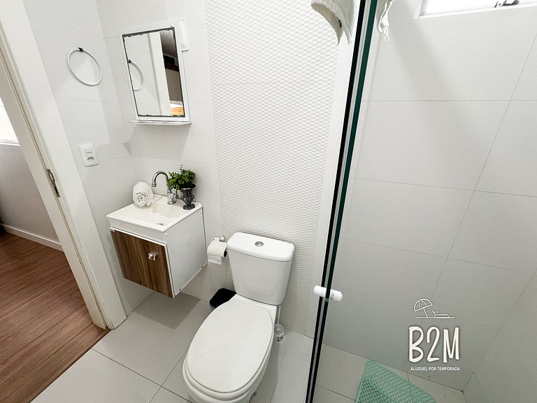 Apartamento com churrasqueira, praia Perequê