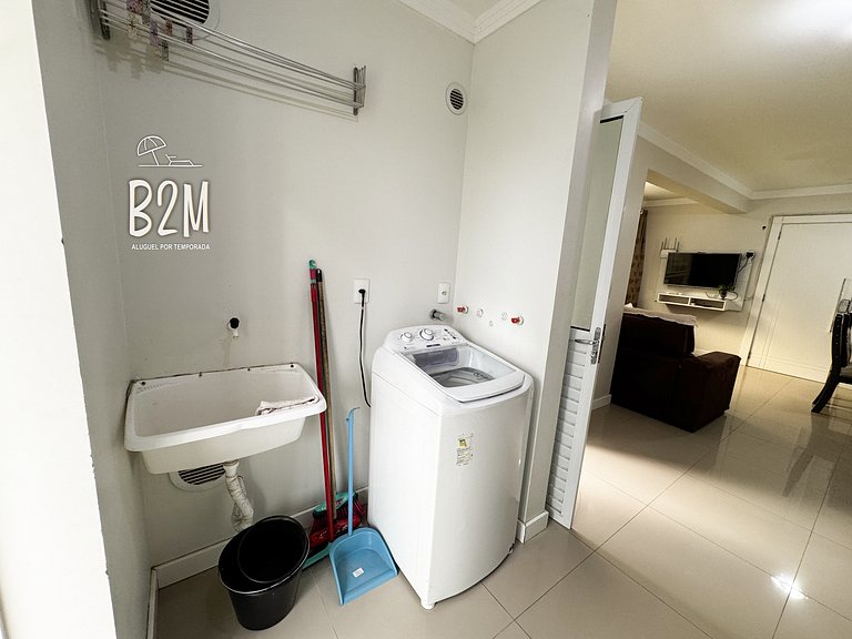 Apartamento com churrasqueira, praia Perequê