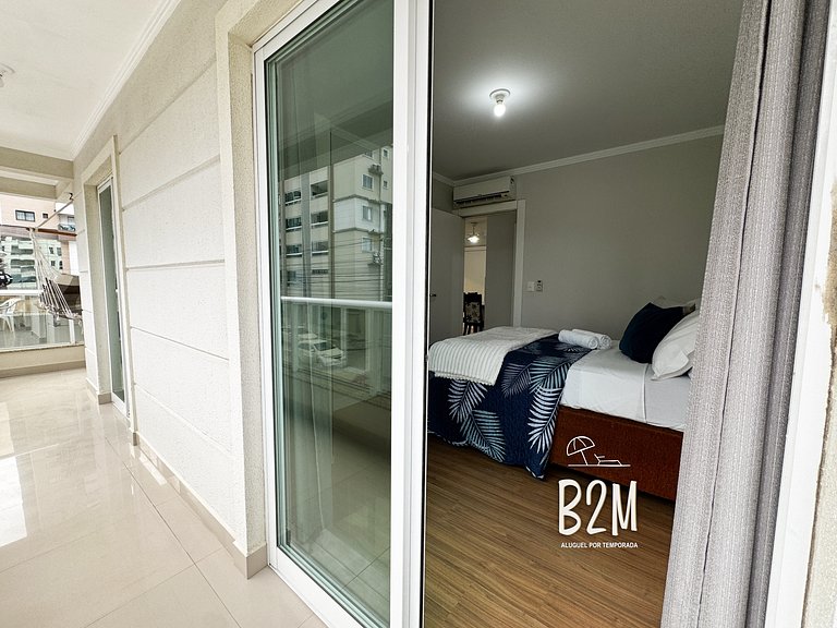 Apartamento com churrasqueira, praia Perequê