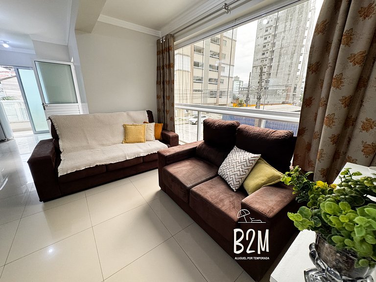 Apartamento com churrasqueira, praia Perequê