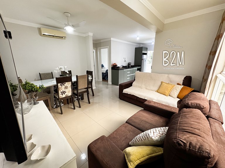 Apartamento com churrasqueira, praia Perequê