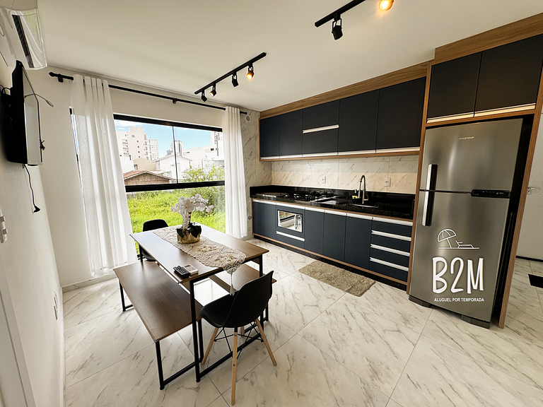 Aconchegante apartamento, jacuzzi e churrasqueira