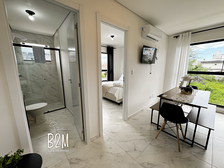 Aconchegante apartamento, jacuzzi e churrasqueira