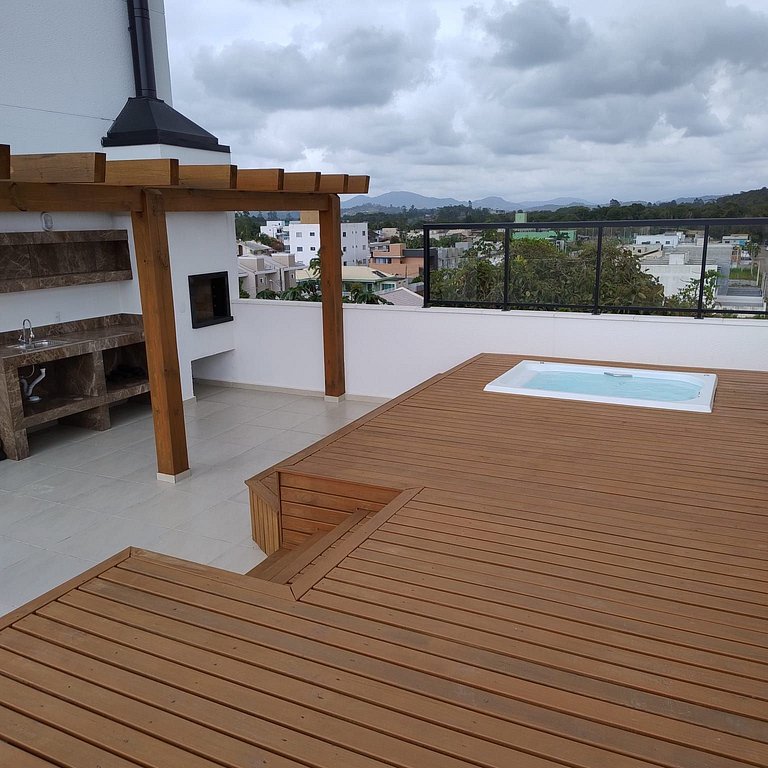 Aconchegante apartamento, jacuzzi e churrasqueira