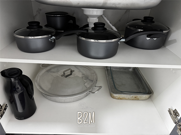 Próximo a praia, jacuzzi e churrasqueira