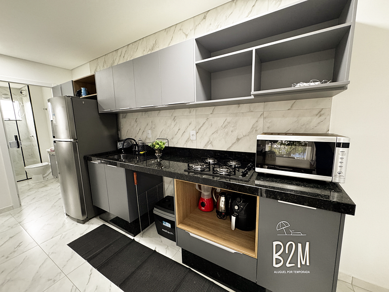 Próximo a praia, jacuzzi e churrasqueira