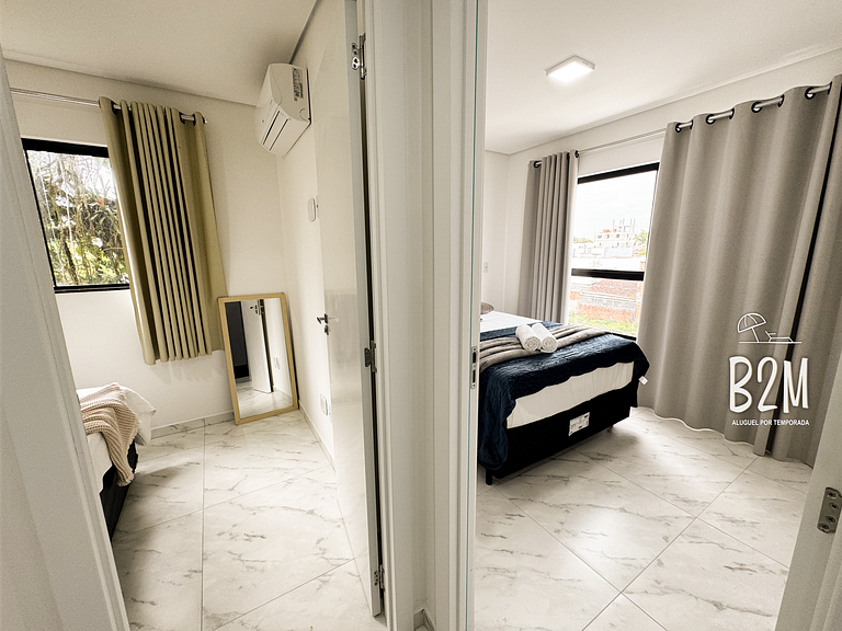 Próximo a praia, jacuzzi e churrasqueira