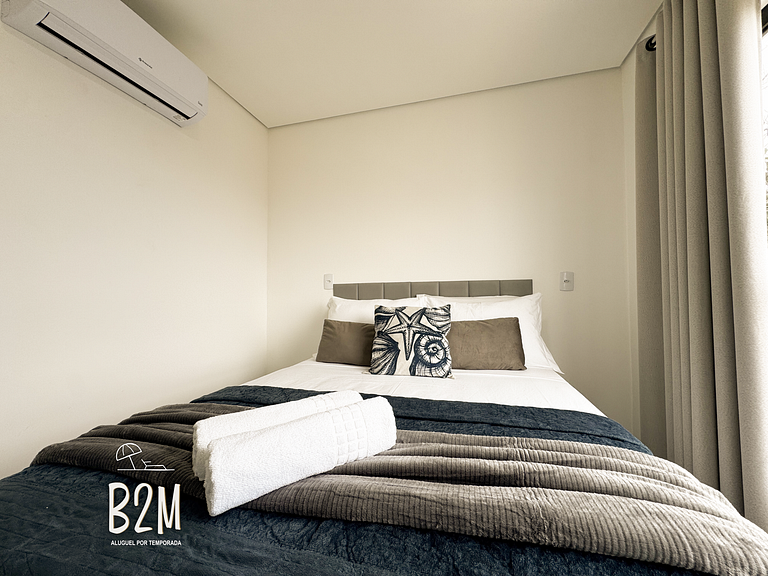 Próximo a praia, jacuzzi e churrasqueira