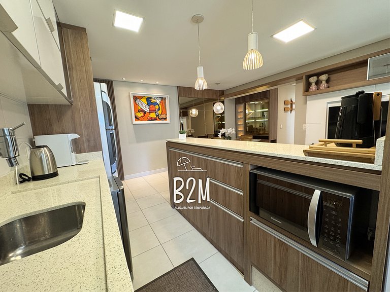 Pé na areia, piscina borda infinita, homeclub Bali