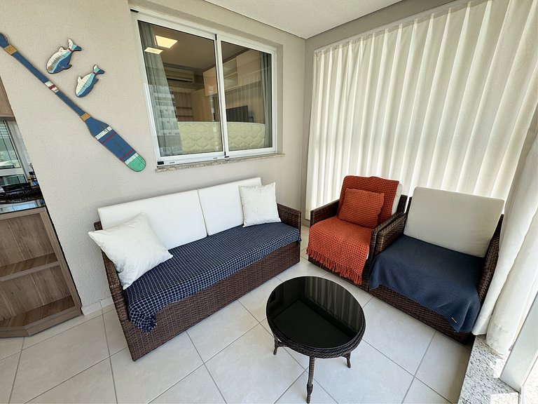 Pé na areia, piscina borda infinita, homeclub Bali