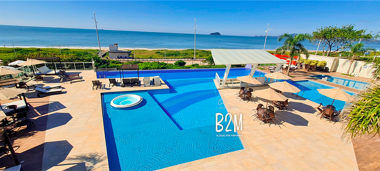 Pé na areia, piscina borda infinita, homeclub Bali