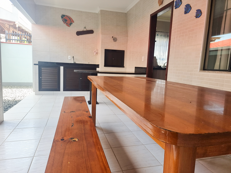 Casa de praia com churrasqueira