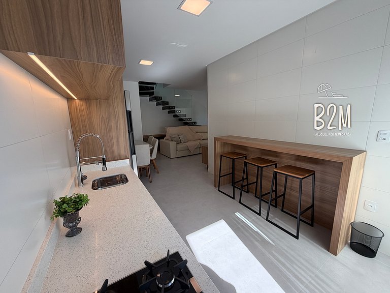 Triplex com jacuzzi, vista mar, churrasqueira