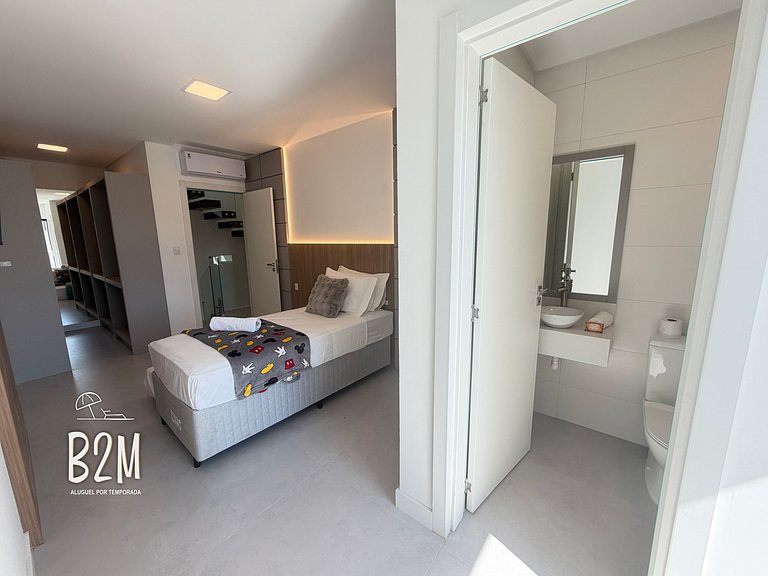 Triplex com jacuzzi, vista mar, churrasqueira