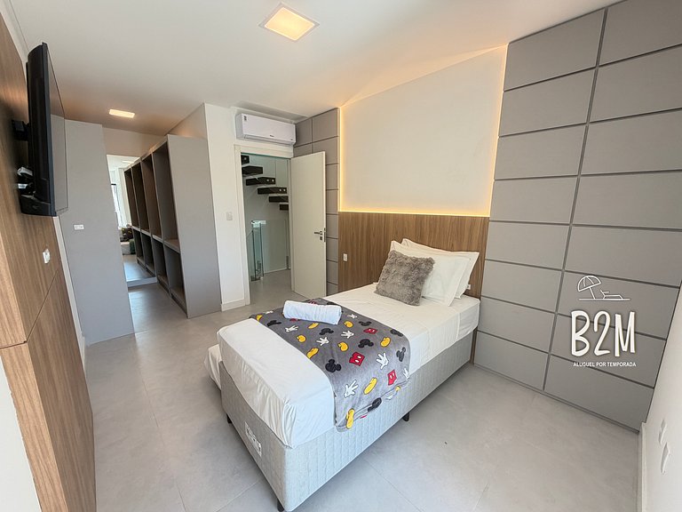 Triplex com jacuzzi, vista mar, churrasqueira