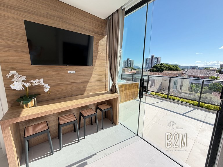 Triplex com jacuzzi, vista mar, churrasqueira