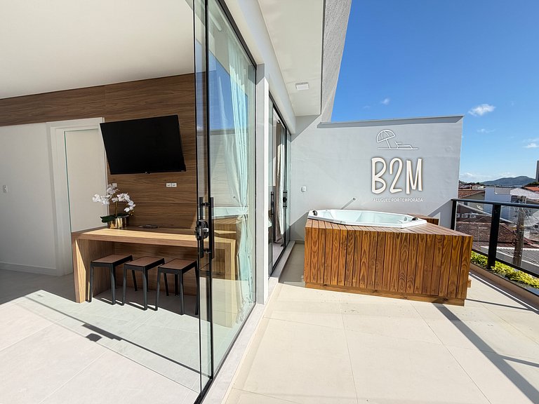 Triplex com jacuzzi, vista mar, churrasqueira