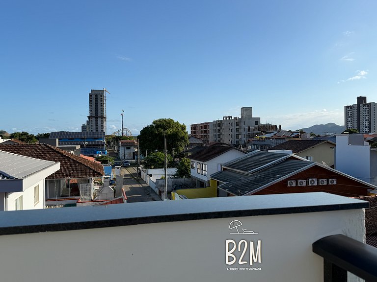 Triplex com jacuzzi, vista mar, churrasqueira