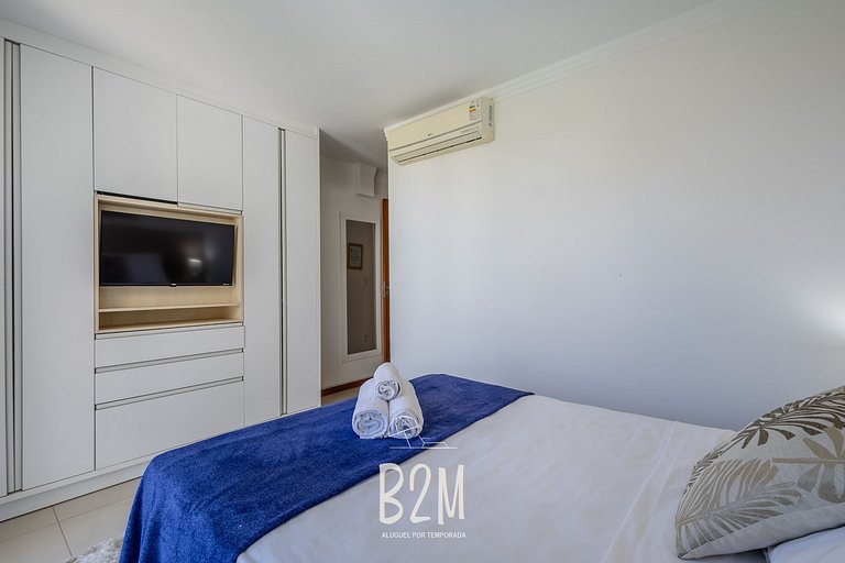 Piscina com bar molhado, praia, Beto Carrero