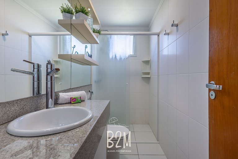 Piscina com bar molhado, praia, Beto Carrero