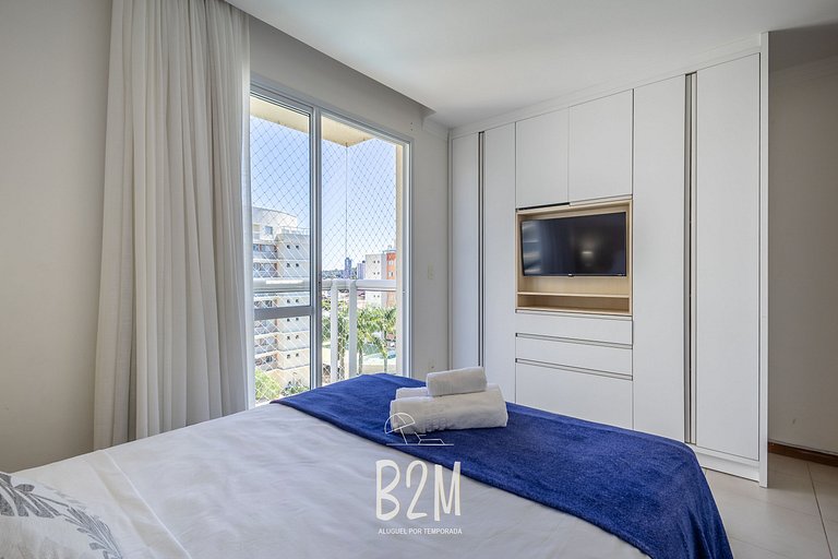 Piscina com bar molhado, praia, Beto Carrero