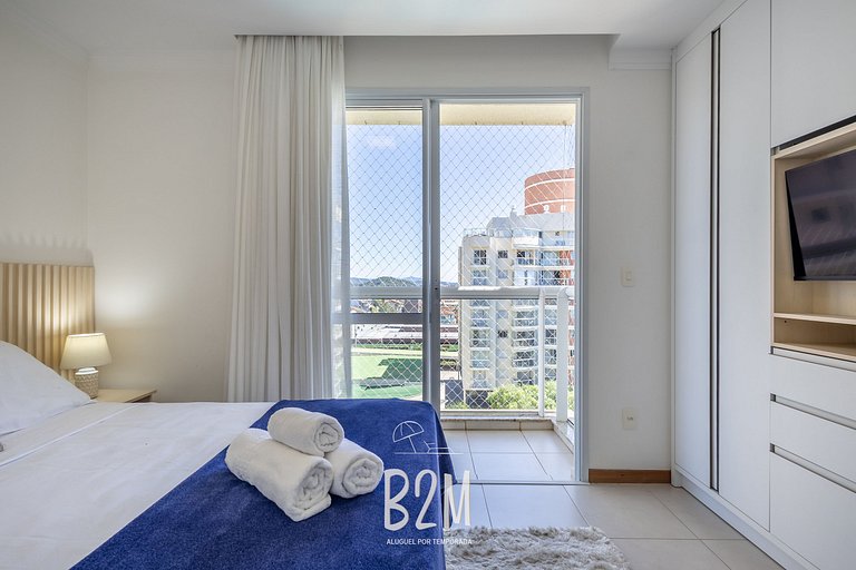 Piscina com bar molhado, praia, Beto Carrero