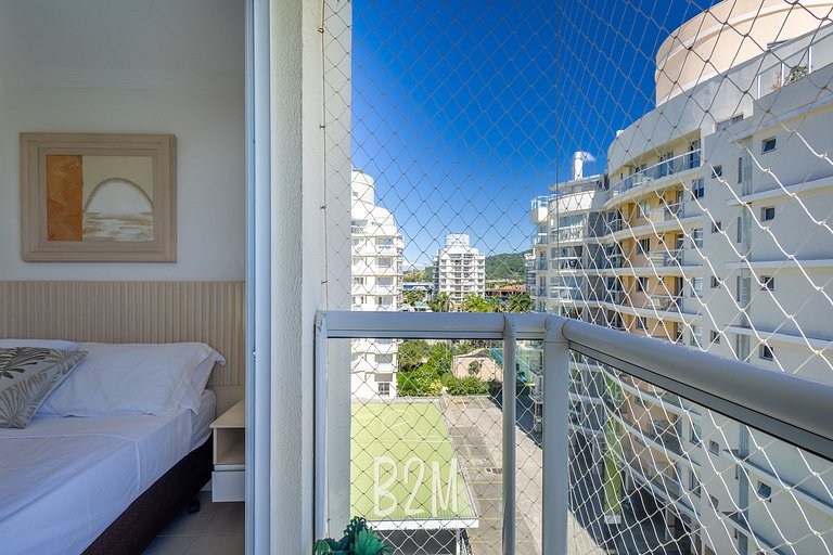 Piscina com bar molhado, praia, Beto Carrero