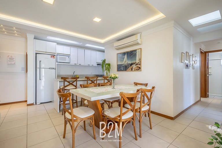 Piscina com bar molhado, praia, Beto Carrero