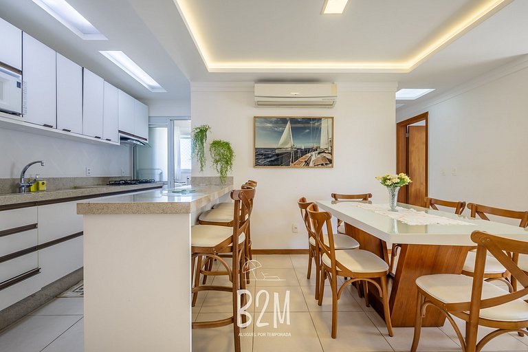 Piscina com bar molhado, praia, Beto Carrero