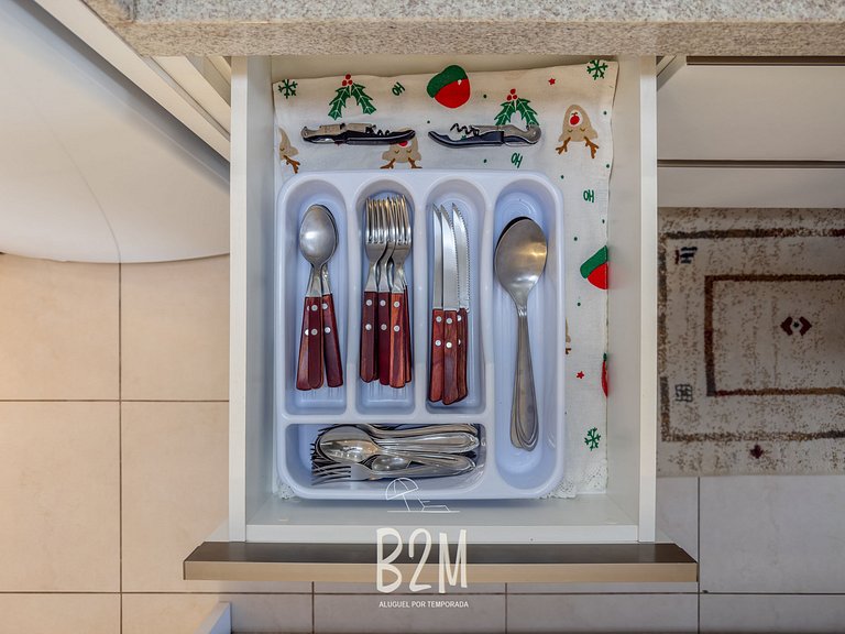 Piscina com bar molhado, praia, Beto Carrero