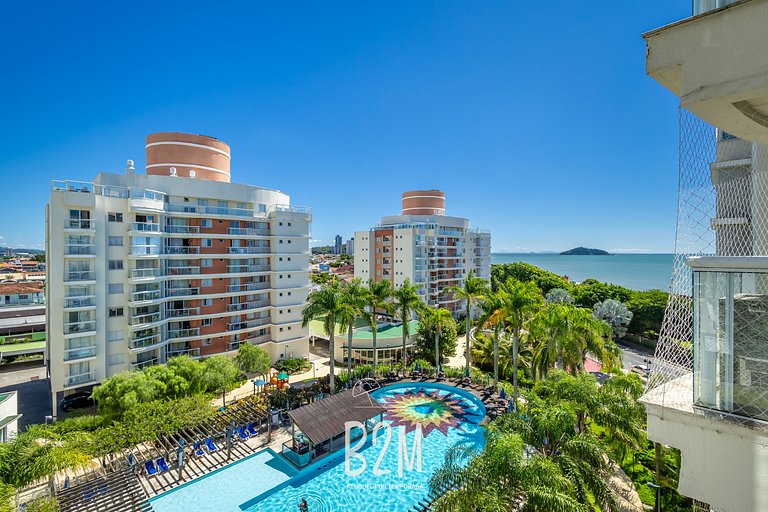 Piscina com bar molhado, praia, Beto Carrero