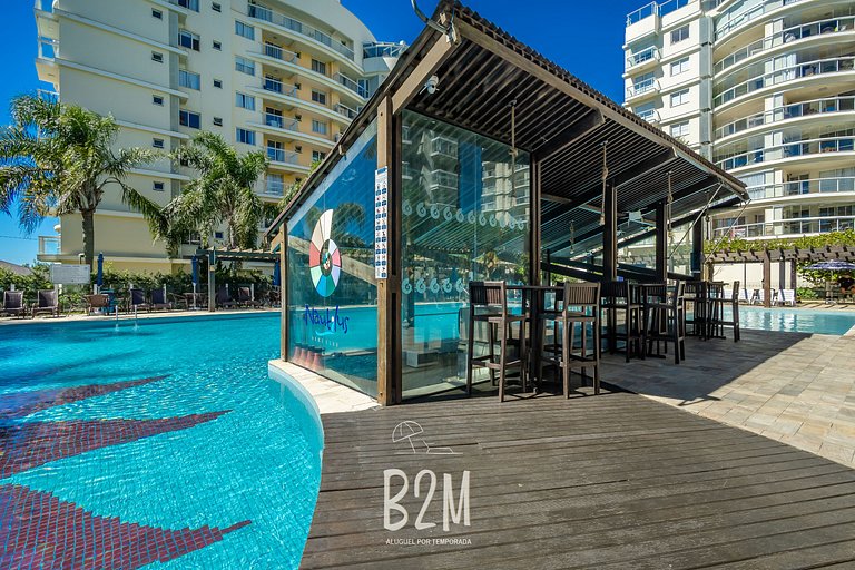 Piscina com bar molhado, praia, Beto Carrero