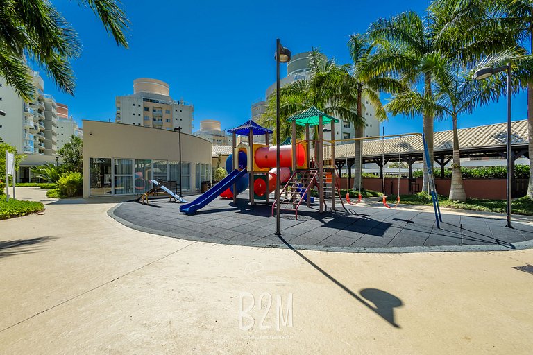 Piscina com bar molhado, praia, Beto Carrero