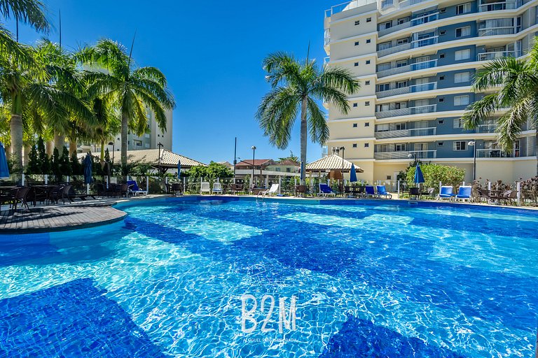 Piscina com bar molhado, praia, Beto Carrero