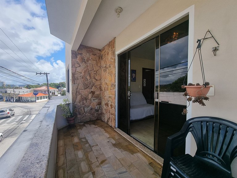 Amplo apartamento no centro da cidade