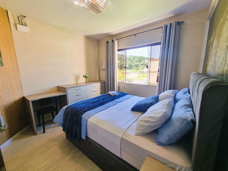 Amplo apartamento no centro da cidade