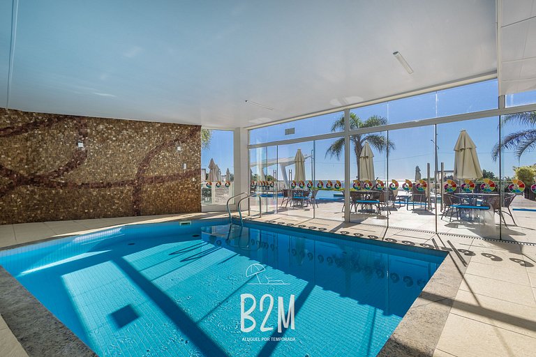 Homeclub beira-mar, piscina borda infinita