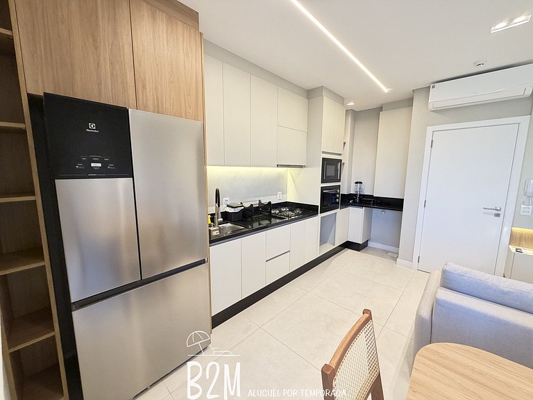 Aconchegante vista mar com churrasqueira